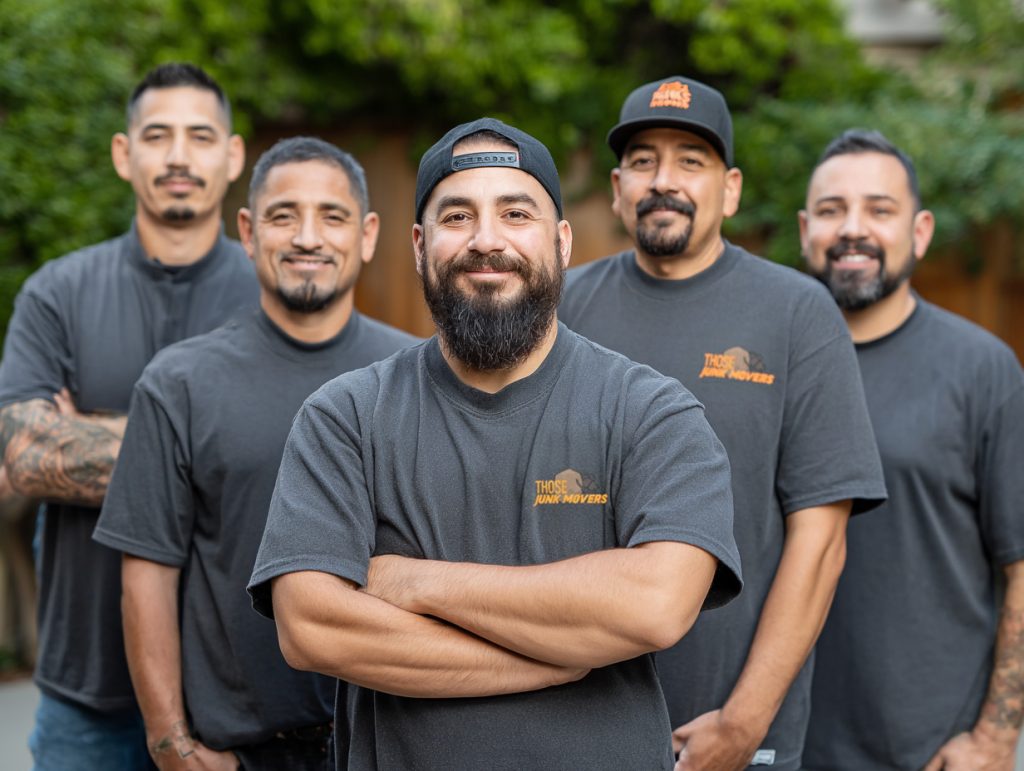 junk-movers-team